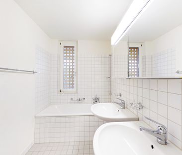 Schöne Wohnung an zentraler Lage! - Photo 4