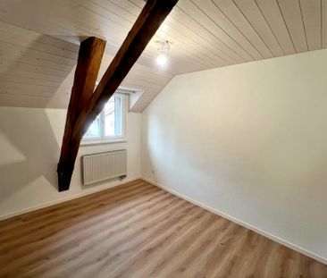 Appartement rénové de 93 m2 avec ascenseur au cœur de la vieille ville - Photo 5