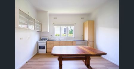 Big on Space! - Photo 4