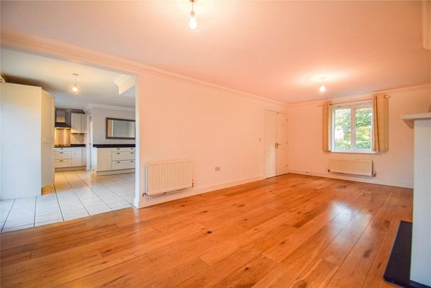 4 bedroom detached house to rent - Photo 1