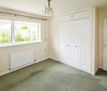 2 bedroom detached bungalow to rent - Photo 4