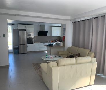 Detached Villa · Estepona - Photo 1