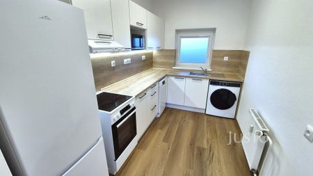 Pronájem bytu 2+kk 66 m² - Fotografie 2