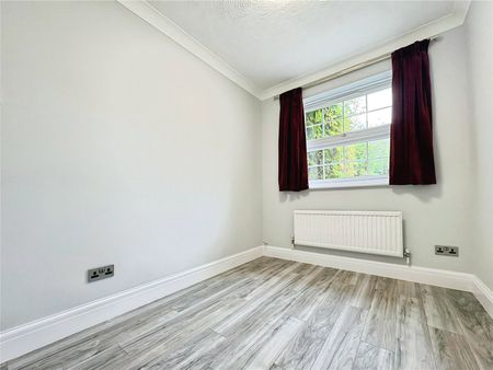 St. Stephens Road, Hounslow, TW3 2BN - Photo 3