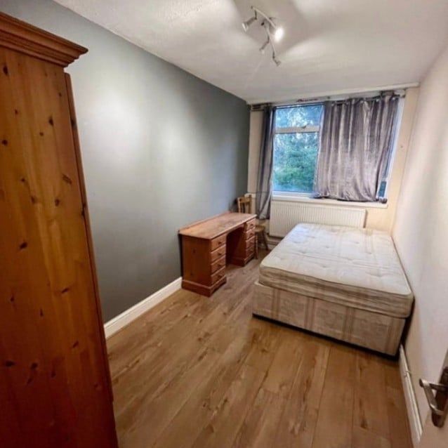 Room in a Shared Flat, Llandovery House, E14 - Photo 1