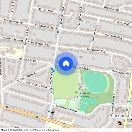 Maxwell Road, Student House