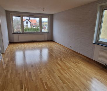 Rundvägen, Flen - Photo 1