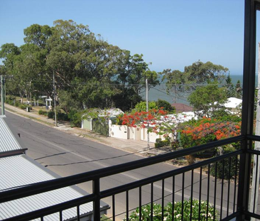 31A Whytecliffe Parade, Woody Point, QLD - Photo 2