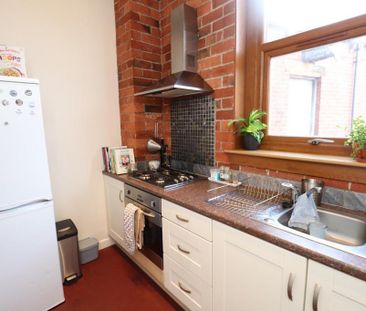 2 bedroom flat to rent - Photo 6