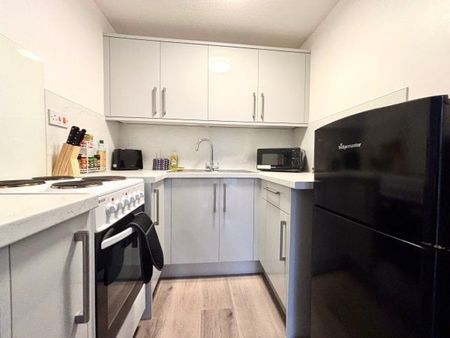 Joseph Way, Stratford-upon-Avon, CV37 - Photo 4