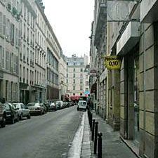 Logement à Paris, Location meublée - Photo 1