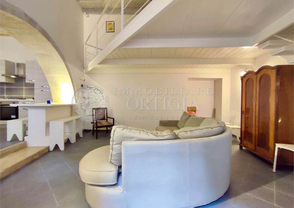 Appartamento sul lungo mare di levante