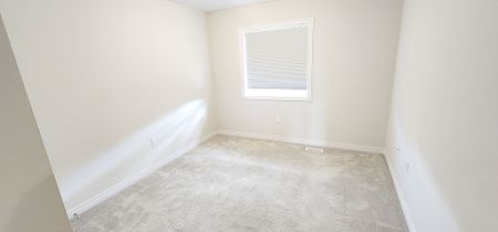 For Lease - 126 Sonoma Lane, Hamilton, Ontario - Photo 3