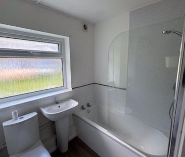 2 bedroom property to rent - Photo 2