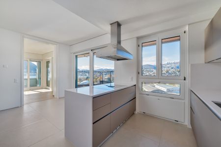 APPARTAMENTO DI 6.5 LOCALI IN PRIMA FILA LAGO - Foto 2