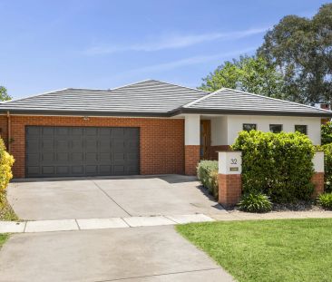 32 McKinlay Street, Narrabundah. - Photo 3