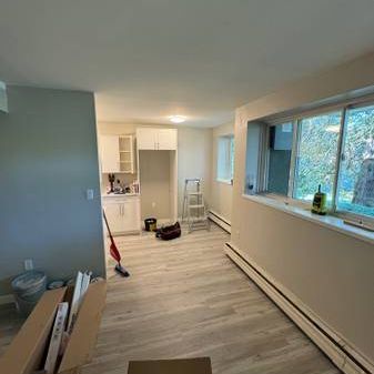 105 - 1007 BOWEN ROAD - Photo 1