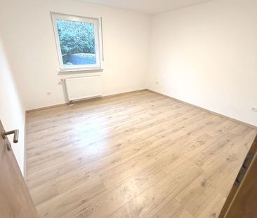 Hochwertiger und geräumiger Erstbezug mit Balkon und Stellplatz in ... - Photo 2