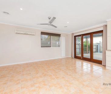 Stunning Family Home in Taylors Lakes - Photo 3