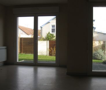 Location Maison 4 pièces 87 m² Châtillon-sur-Indre - Photo 4