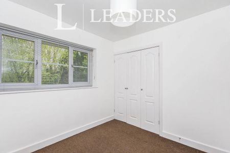 2 bedroom terraced house to rent - Photo 4