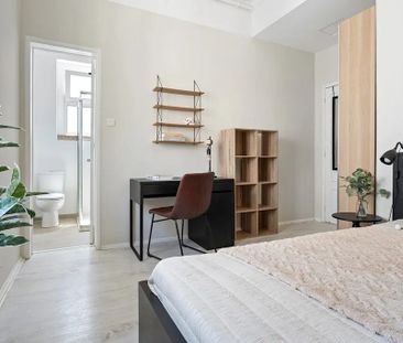 Avenida de Sidónio Pais, Lisbon, Lisbon 1050-215 - Photo 4