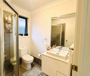 2-Bedroom Charming Granny Flat!! - Photo 5