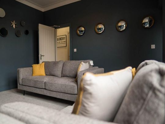 1 bedroom in a house share to rent - Photo 1