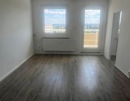 Schon gesehen? Schöne 3 Zimmerwohnung mit Balkon! (WBS) - Foto 1