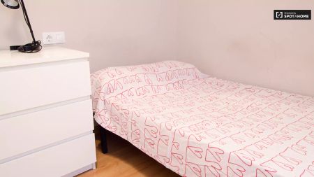 Room in a shared 8-bedroom apartment for rent in Sant Francesc - Foto 5