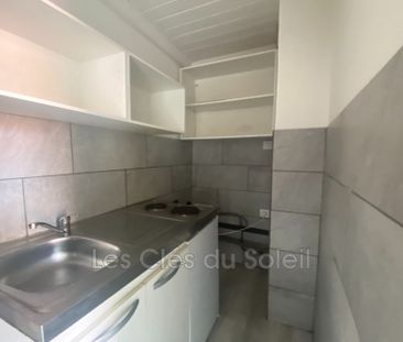 Location Appartement 1 pièce 19m² TOULON 83000 - Photo 1
