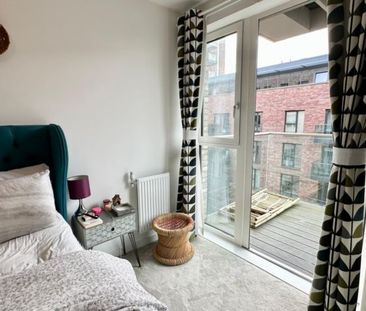 2 bedroom apartment - Photo 2