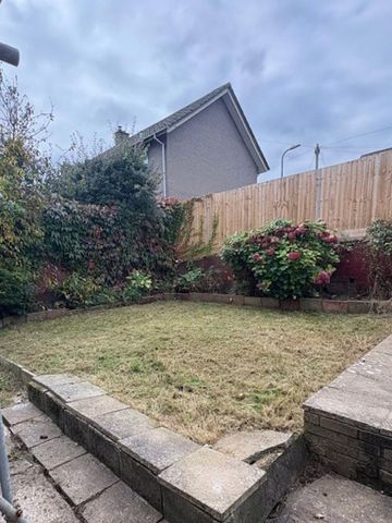 2 bedroom end of terrace house to rent - Photo 3