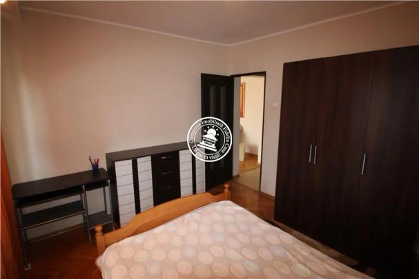 Apartament 3 camere de inchiriat Centru, - Photo 1