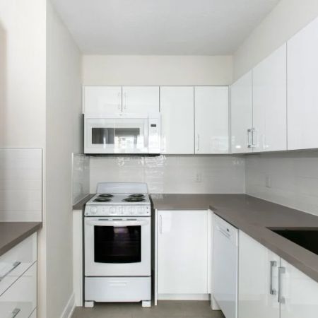 33 Isabella Street - Photo 3