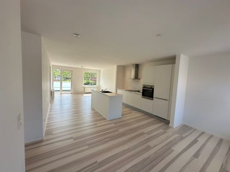 Skøn og stor lejlighed tæt på alt - Photo 2