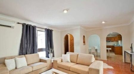 Victoria Park - Photo 2