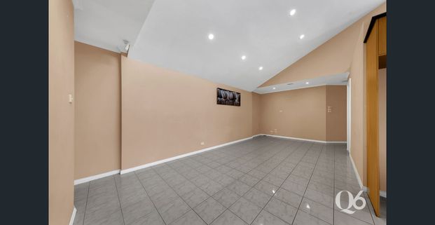 Charming 3-Bedroom Home in Desirable Hillside Neighborhood - Your Perfect Family Retreat! - Photo 1