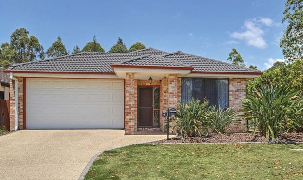 4 Hoya Close, North Lakes QLD 4509 - House For Rent - $670 | Domain - Photo 1