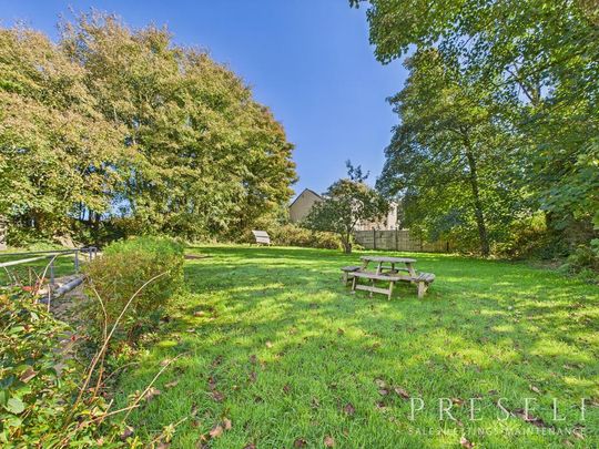 4 bedroom farm house to rent - Photo 1