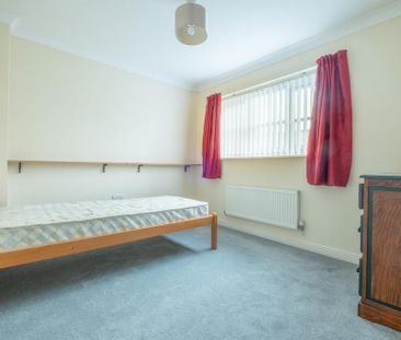 3 bedroom terraced house to rent - Photo 5