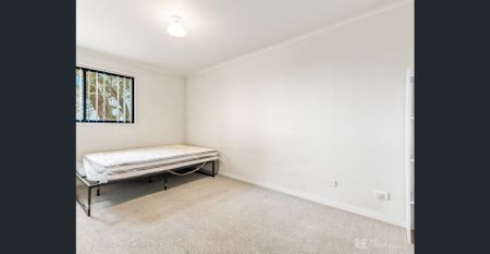 For Lease: Fully Furnished 2-Bedroom Apartment – Prime Location in Bundoora - Photo 2
