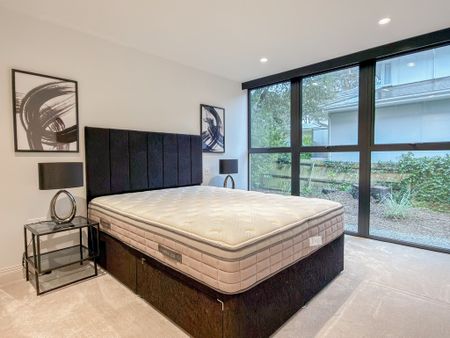 Bessborough Road, Canford Cliffs , Poole - Photo 5