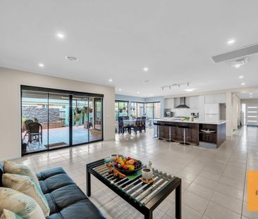 Modern Family Living with Style, Space & Superb Outdoor Entertaining! - Photo 3