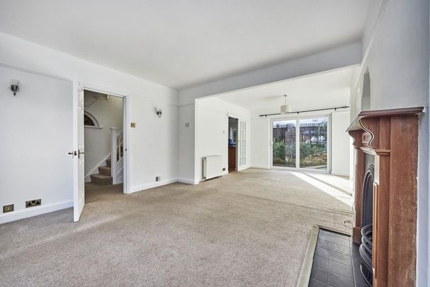 4 bedroom semi-detached house to rent - Photo 1