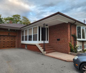 For Lease - 94 Camborne Avenue, Toronto, Ontario - Photo 5