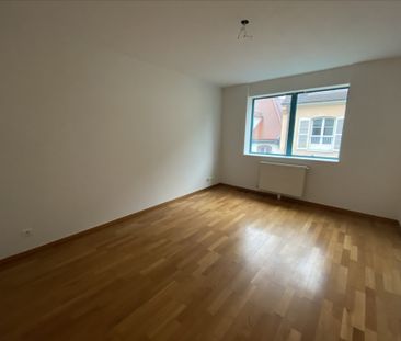 Location Appartement 2 pièces 48m² - Photo 4