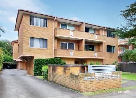 Freshly Painted Two Bedroom Unit! - Photo 1
