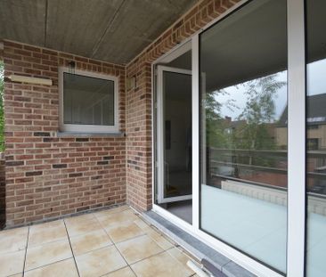 Gerenoveerd ruim appartement in Centrum v Bilzen met 3 slpk., terra... - Foto 5