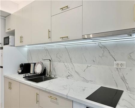 Garsoniera la prima inchiriere, parcare subterana, Cortina North Pipera - Fotografie 5